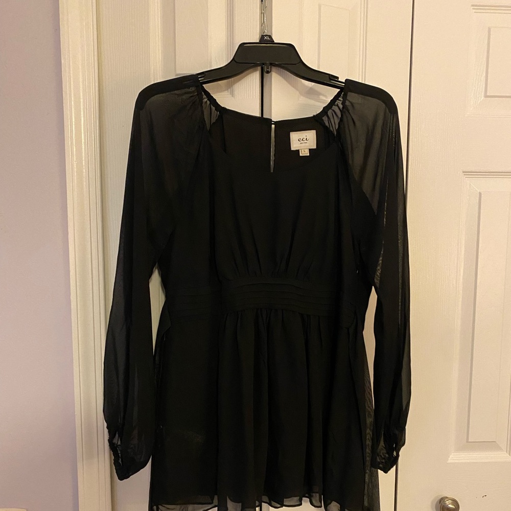 Beautiful Womens blouse by eci L A-line